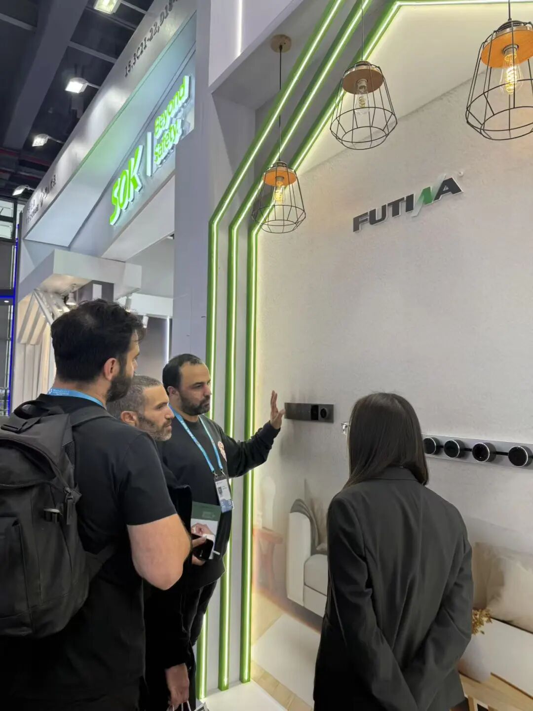 futina-139th-canton-fair-new-products-8.jpg